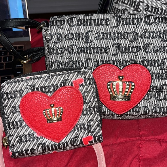 Juicy couture bundle❤️💘 - Picture 3 of 16